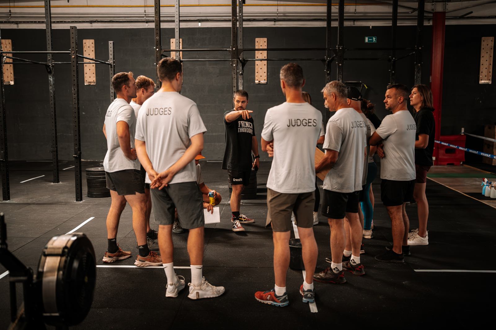 Briefing des juges avant une compétition